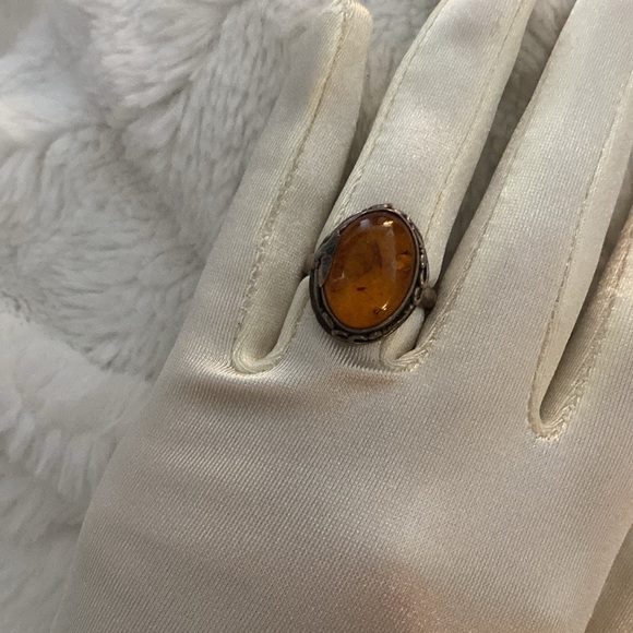 Sterling silver genuine amber ring (stamped .925) - Picture 2 of 4